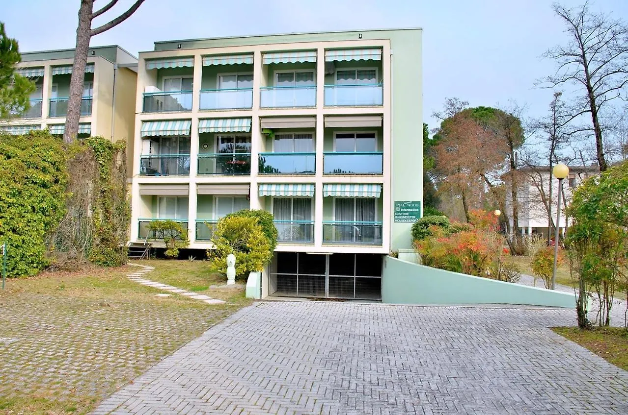 Colourful Seaside Flat With Pool On The Rooftop Bibione 0*,